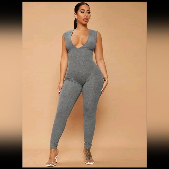 SHEIN Pants - Gray plunging neck jumpsuit sz med